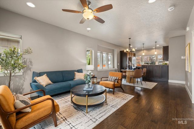 2737 E Humboldt Lane, Boise, ID 83706