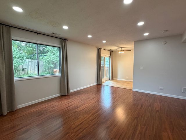 2192 Wildwood Lane, Hanover Park, IL 60133
