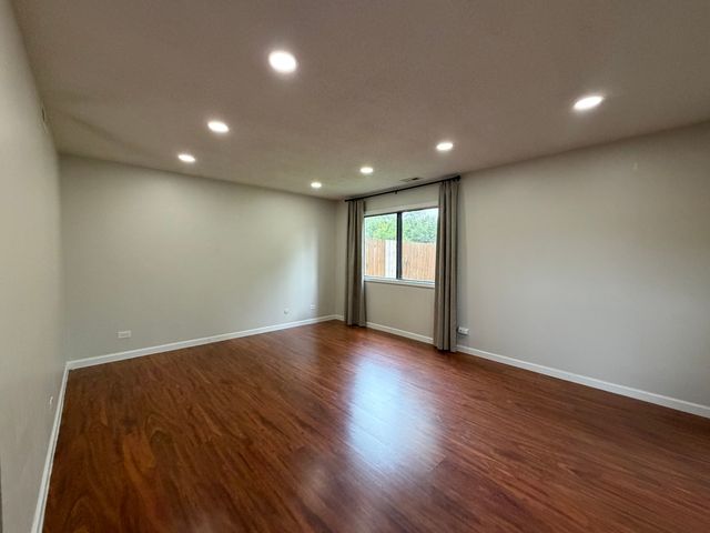 2192 Wildwood Lane, Hanover Park, IL 60133