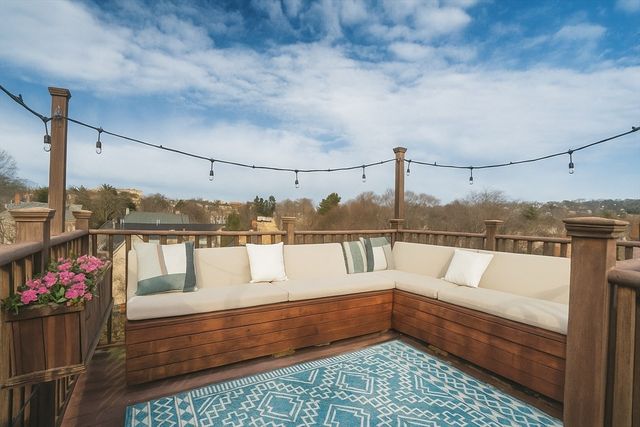 1778 Beacon St 302, Brookline, MA 02445