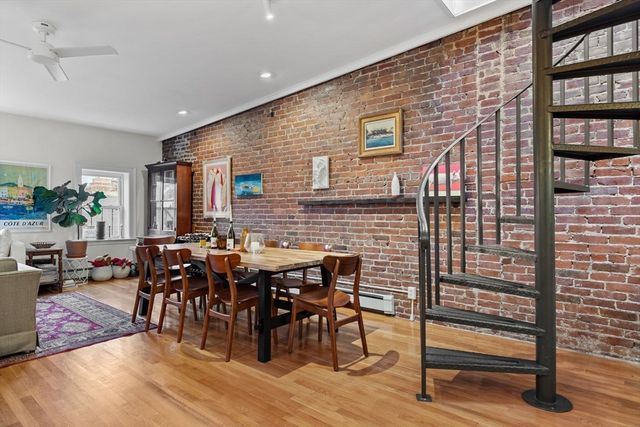 1778 Beacon St 302, Brookline, MA 02445