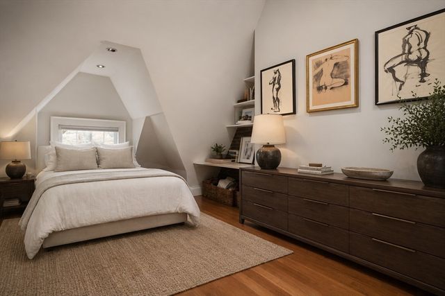 1778 Beacon St 302, Brookline, MA 02445