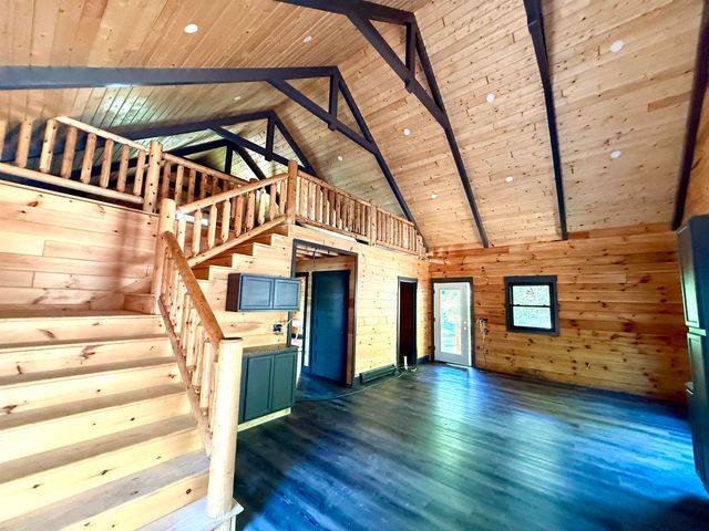 7 Interlaken Drive, New Durham, NH 03855