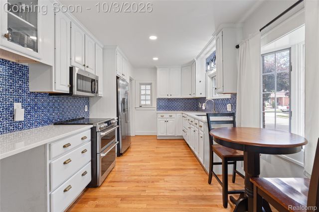 1312 S Harvey Street, Plymouth, MI 48170
