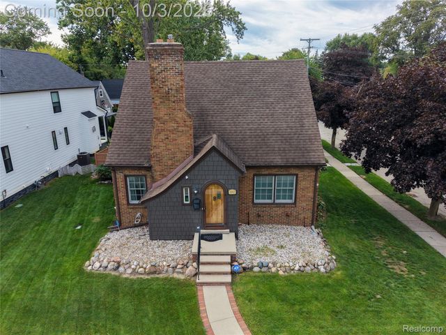 1312 S Harvey Street, Plymouth, MI 48170