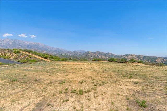39537 Eastview, Yucaipa, CA 92399