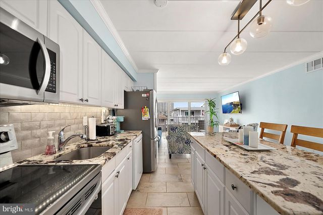 5 44TH ST #302, Ocean City, MD 21842