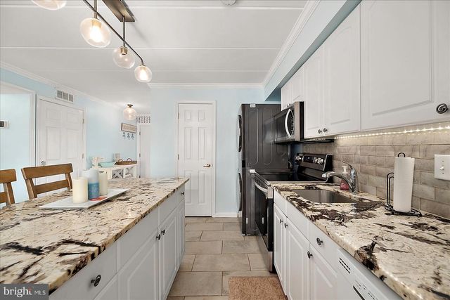 5 44TH ST #302, Ocean City, MD 21842