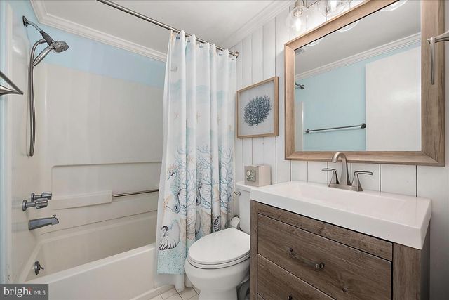 5 44TH ST #302, Ocean City, MD 21842