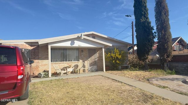2021 ATLANTA Avenue, El Paso, TX 79902