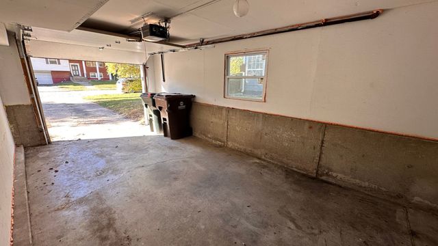 3214 Birchwood Drive, Hazel Crest, IL 60429