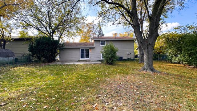 3214 Birchwood Drive, Hazel Crest, IL 60429