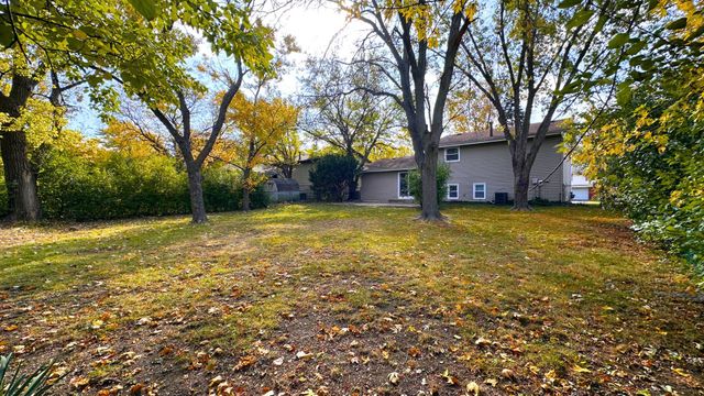 3214 Birchwood Drive, Hazel Crest, IL 60429