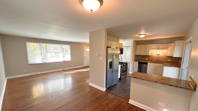 3214 Birchwood Drive, Hazel Crest, IL 60429