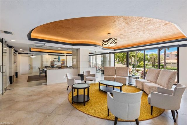 4451 Gulf Shore BLVD N # 505, Naples, FL 34103