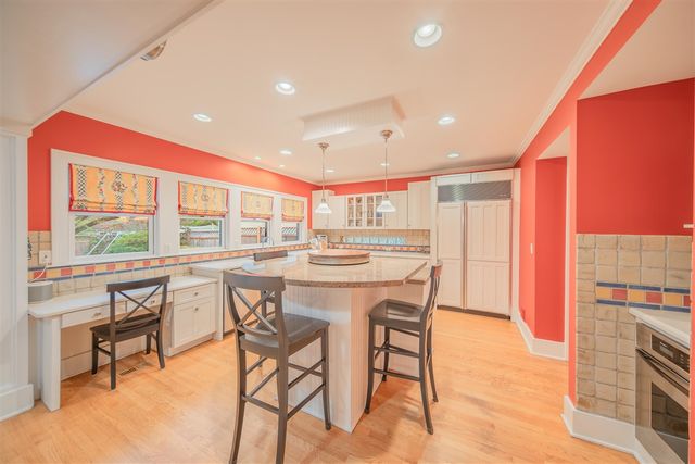 705 Mt Vernon Avenue, Ann Arbor, MI 48103