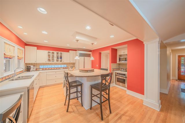 705 Mt Vernon Avenue, Ann Arbor, MI 48103