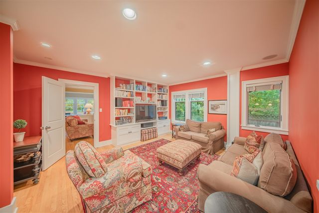 705 Mt Vernon Avenue, Ann Arbor, MI 48103