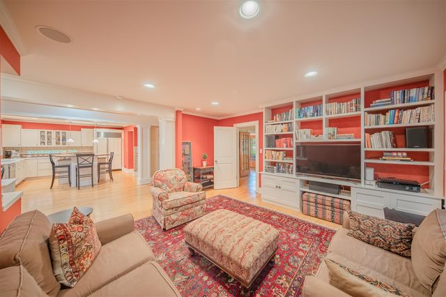 705 Mt Vernon Avenue, Ann Arbor, MI 48103