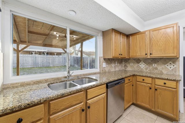 5914 Freemans Farm, San Antonio, TX 78233