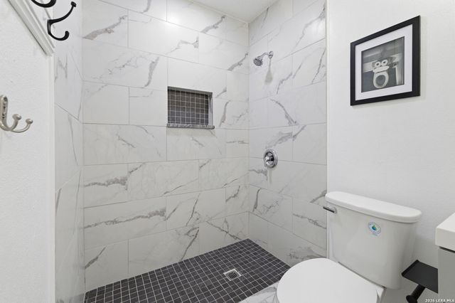 5914 Freemans Farm, San Antonio, TX 78233