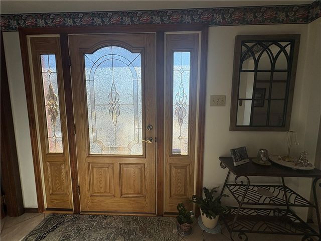 1843 Patricia Dr, South Park, PA 15129