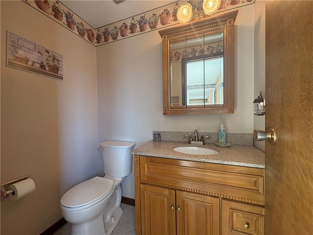 1843 Patricia Dr, South Park, PA 15129