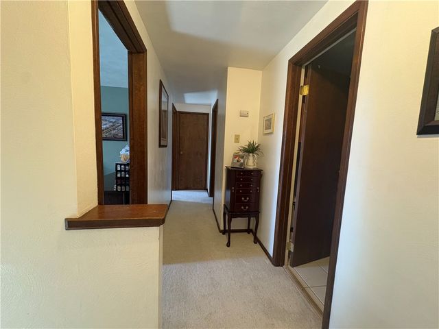 1843 Patricia Dr, South Park, PA 15129