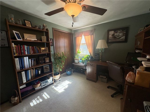 1843 Patricia Dr, South Park, PA 15129