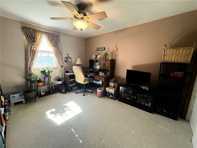 1843 Patricia Dr, South Park, PA 15129