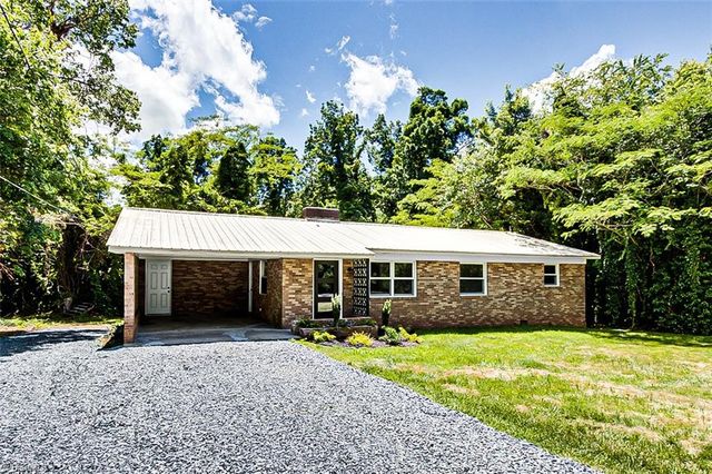 3766 Midway Acres Road, Asheboro, NC 27205