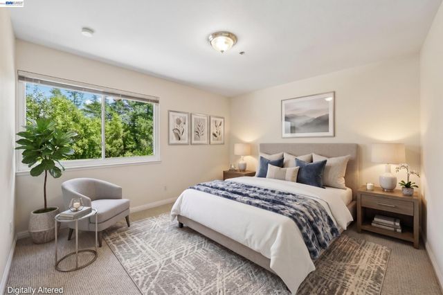 26 Oak Rd, Orinda, CA 94563