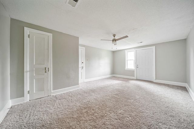 1740 Carolina Avenue, Orangeburg, SC 29115