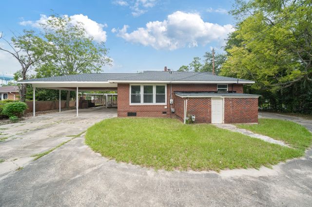 1740 Carolina Avenue, Orangeburg, SC 29115