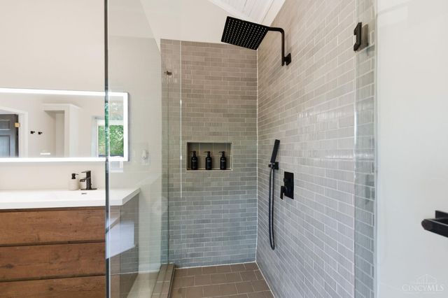 5881 Thorny Ridge, Miami Twp, OH 45150