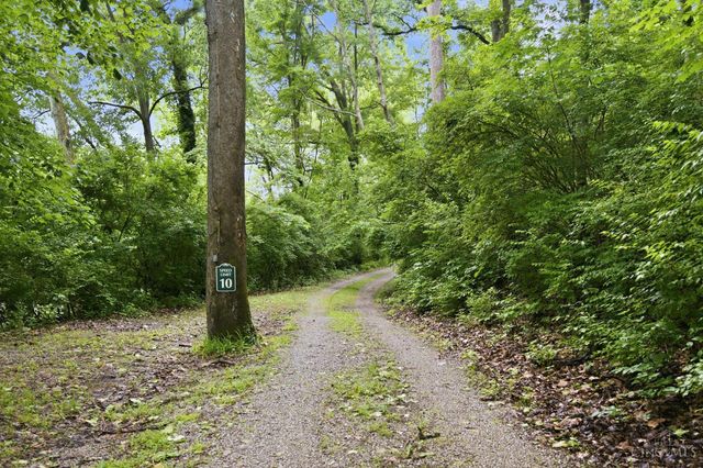 5881 Thorny Ridge, Miami Twp, OH 45150