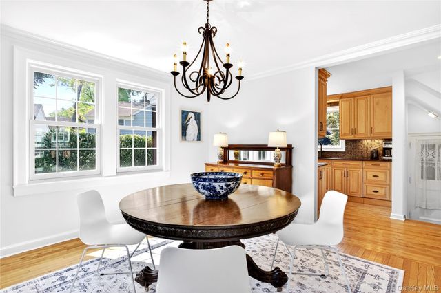 182 Ryder Road, Manhasset, NY 11030