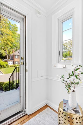 182 Ryder Road, Manhasset, NY 11030