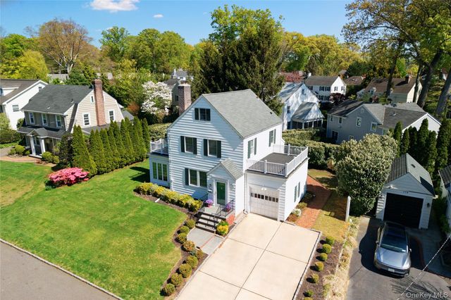 182 Ryder Road, Manhasset, NY 11030