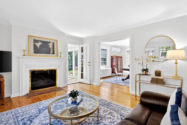 182 Ryder Road, Manhasset, NY 11030