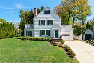 182 Ryder Road, Manhasset, NY 11030