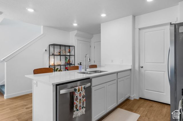 943 E DRIFTER LN, Saratoga Springs, UT 84045