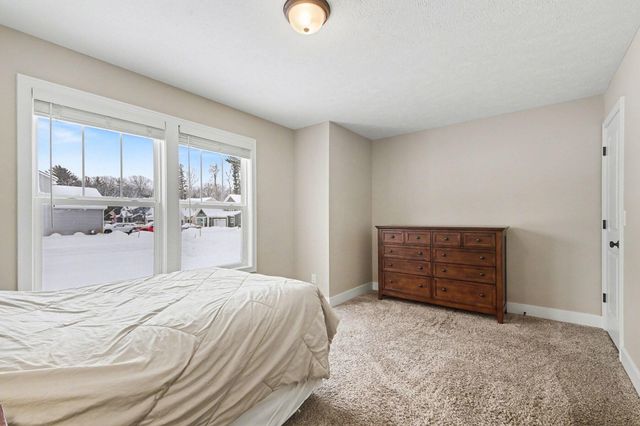 17285 Richton Drive, Nunica, MI 49448