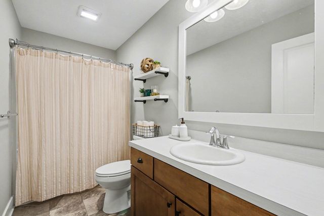 17285 Richton Drive, Nunica, MI 49448