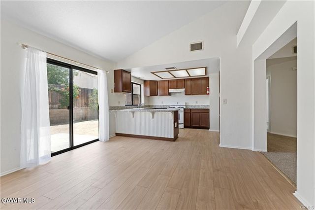 2258 Gregory Avenue, Palmdale, CA 93550