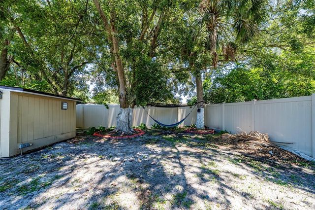 518 TOHOPEKALIGA AVENUE, Kissimmee, FL 34744