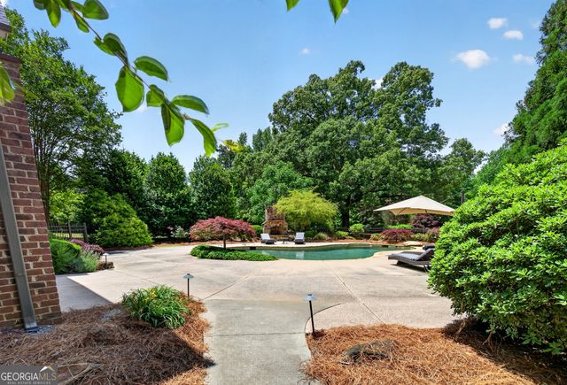 220 Woodbridge Place, Brooks, GA 30205