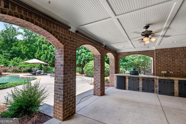 220 Woodbridge Place, Brooks, GA 30205