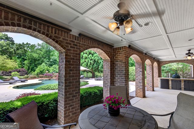 220 Woodbridge Place, Brooks, GA 30205
