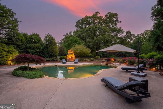 220 Woodbridge Place, Brooks, GA 30205